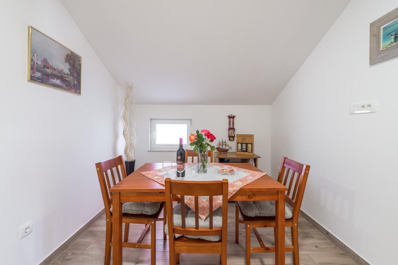 מליני Apartments Vukelic מראה חיצוני תמונה