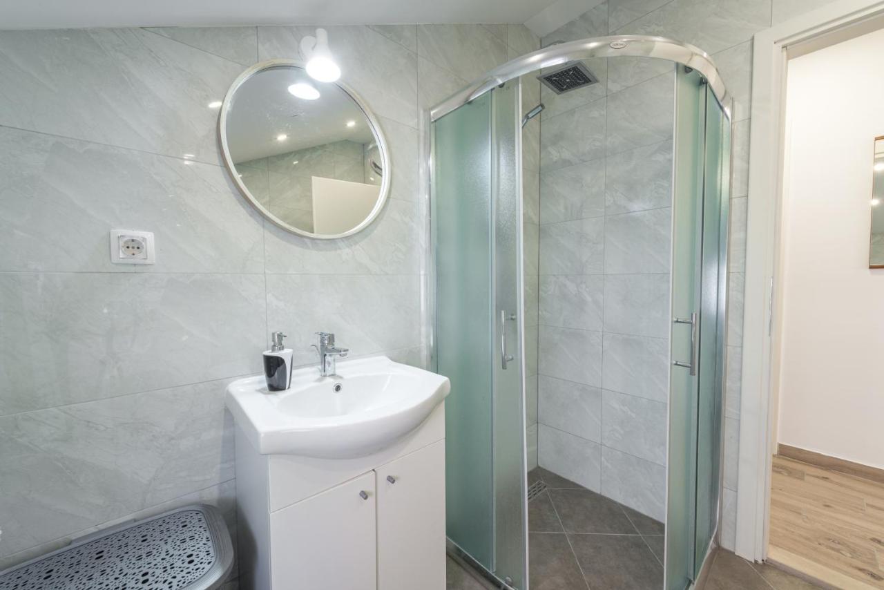 מליני Apartments Vukelic מראה חיצוני תמונה