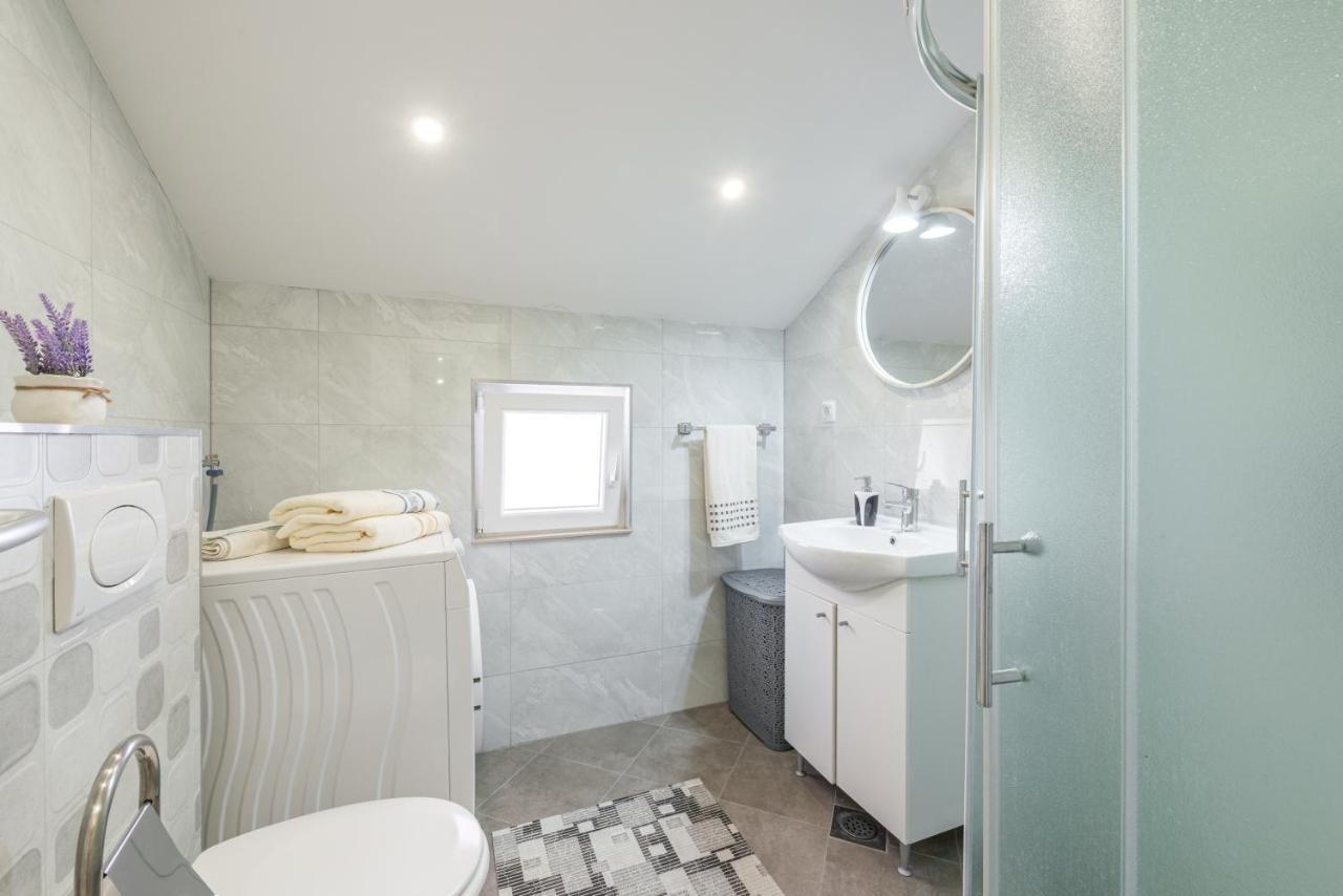 מליני Apartments Vukelic מראה חיצוני תמונה