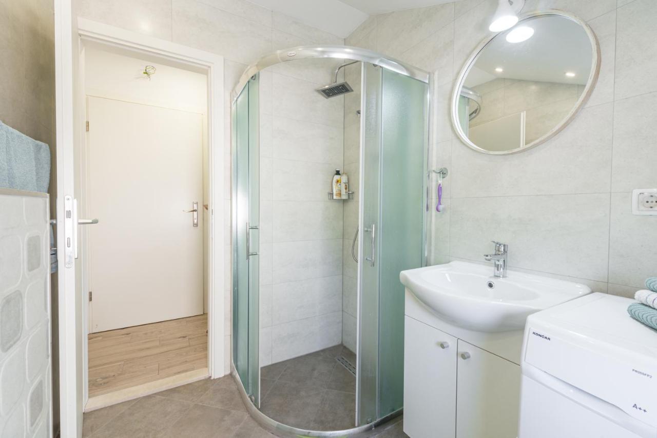 מליני Apartments Vukelic מראה חיצוני תמונה