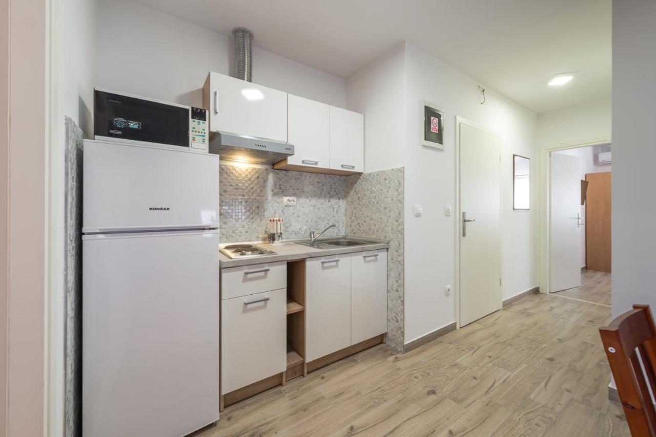 מליני Apartments Vukelic מראה חיצוני תמונה