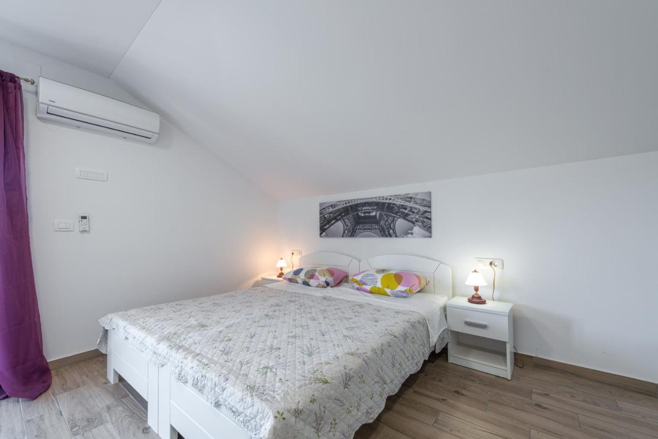 מליני Apartments Vukelic מראה חיצוני תמונה